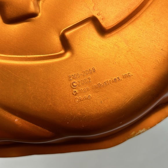 Vintage Wilton Industries#2105~2059 Jack O Lantern Pumpkin dessert/  cake pan - Picture 4 of 4